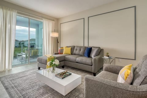 Lovely Themed 3-BR in resort 10 min from Disney FREE WATERPARK