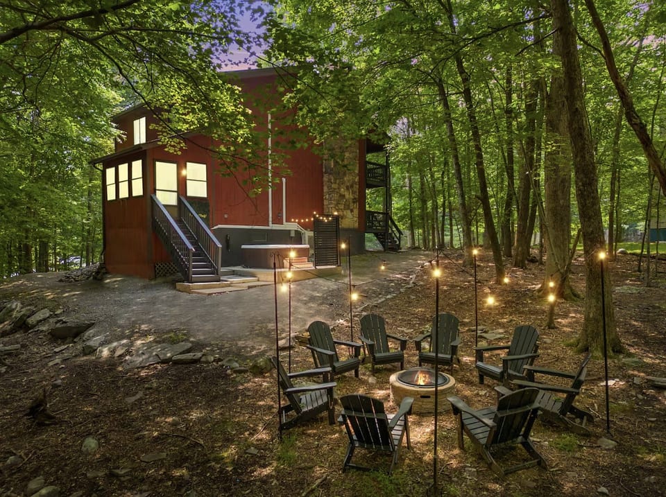 Unwind under the stars with a relaxing soak in the hot tub, then gather around the fire pit for unforgettable evenings.