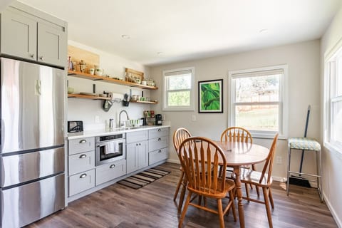 Farm Hill Cottage image 1
