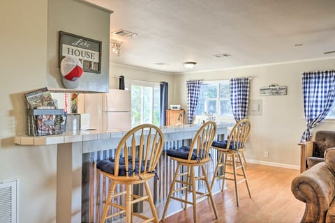 3+ Day Discount Pet Friendly BBQ Grille Sleeps 6