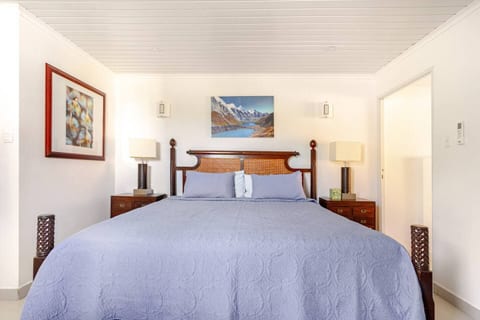 Palm Beach 10-Min Walk | Private 1BR