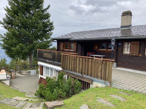 Chalet Glimuschir Appartement/Fewo, Dusche, WC Appartement/Fewo, Dusche, WC