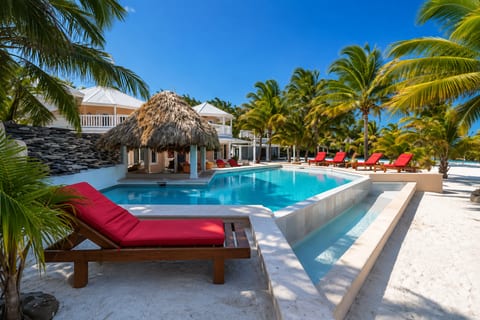 CASA REDONDA Belize - Luxury Beachfront Villa