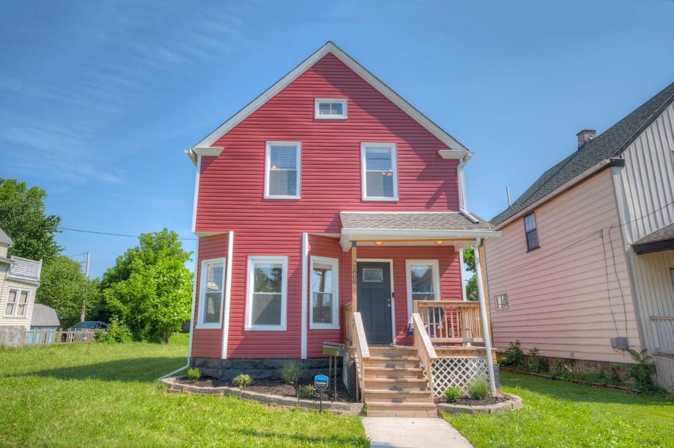 2808 Delmar Ave.