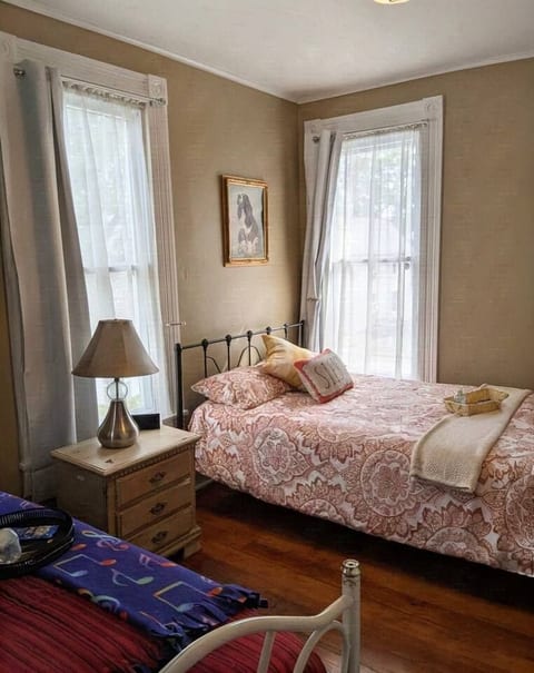 Tannehill 1900 Luxury Expansive Estate Sleeps 16!