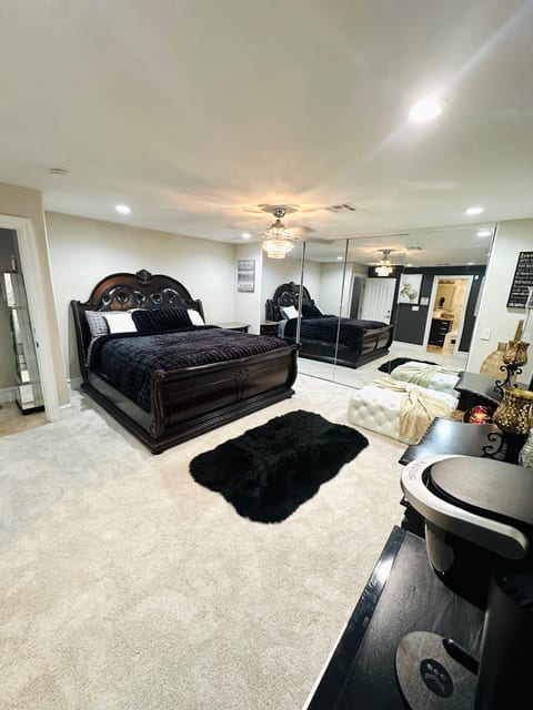 Premium Private Room | Home Away From Home