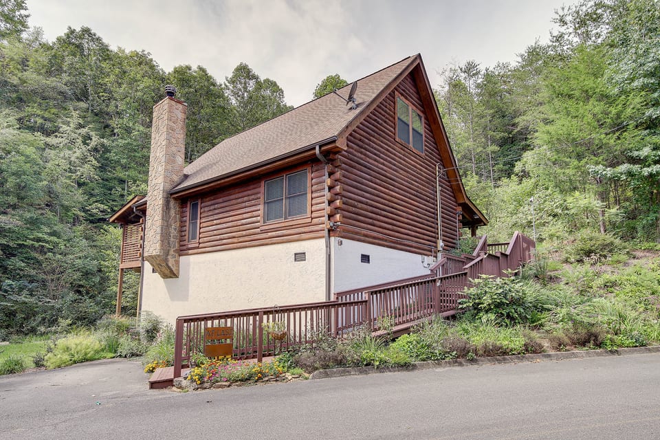 The Quiet Perch - Sevierville