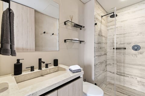 Luxurious Guest Bathroom