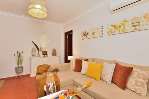 Villa with Pool near Golf & Beach