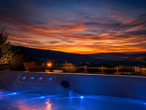 Riber Nest Cottage| Exclusive| Hot Tub| Sleeps 4