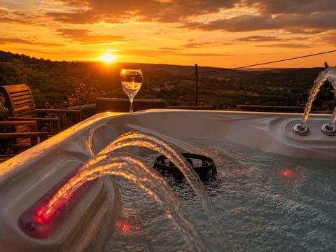 Riber Nest Cottage| Exclusive| Hot Tub| Sleeps 4