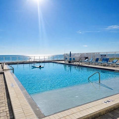 Salty Soul - Ground-Floor Daytona Beach Condo