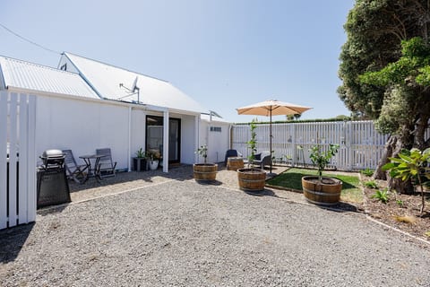 Waimarama Coastal Cottage