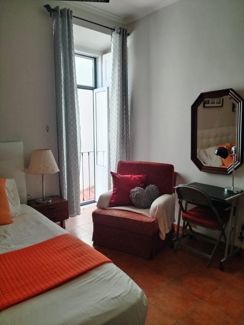 Apartment near Feira da Ladra & Alfama