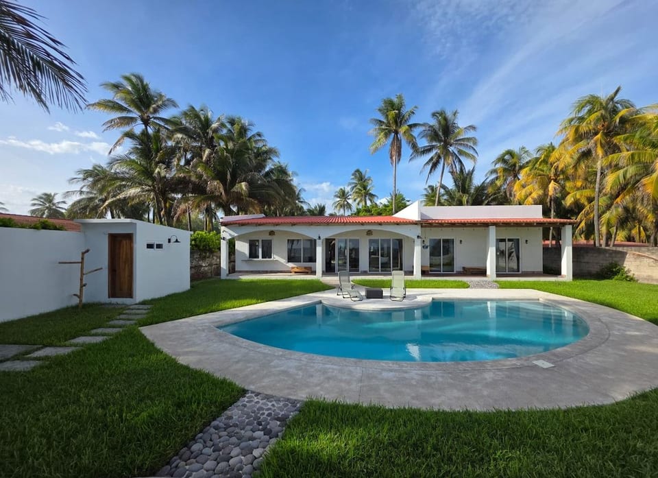 Azomalli Azul- peacefully remote beachfront escape image 1