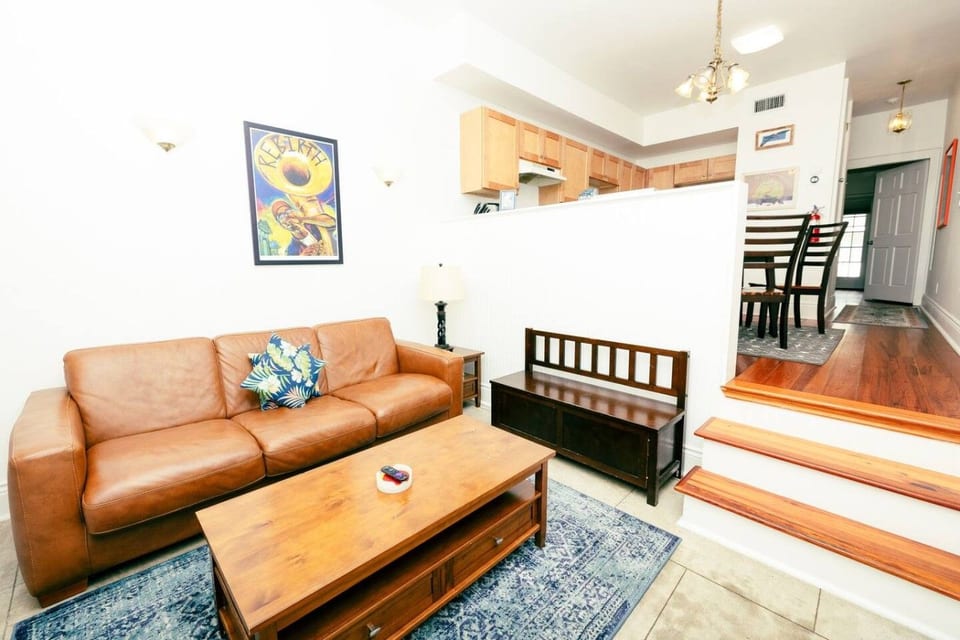 Pelican Point - Lovely Apartment / Backyard - New Orleans