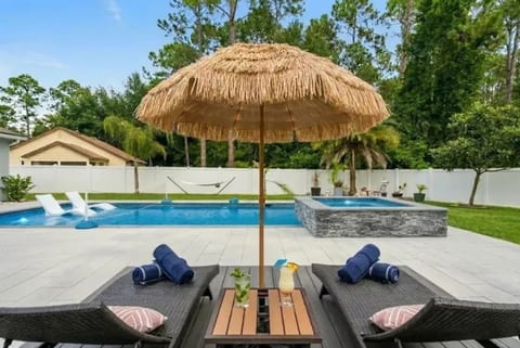 Saltwater Heated Pool, Spa, Fire Pit, Pet Retreat
