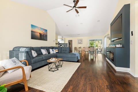 Heated Pool No Extra Fee ! firepit| Game Room