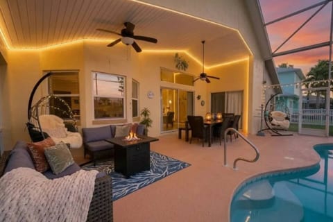 Camino Del Mar | Canal | Heated Saltwater Pool| Dock +Fenced