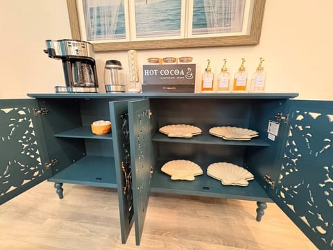 Coastal Charm| Volleyball | Fenced| 10k Channels