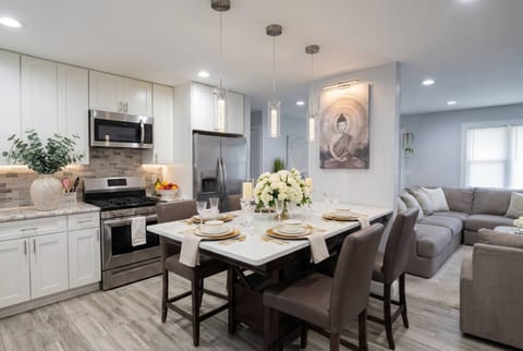 Riverfront Luxury Stay |NO EXTRA FEES