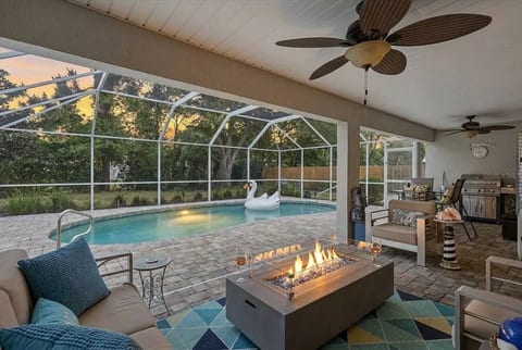 Pool | Fire Pit | Close to beach | NO EXTRA FEES