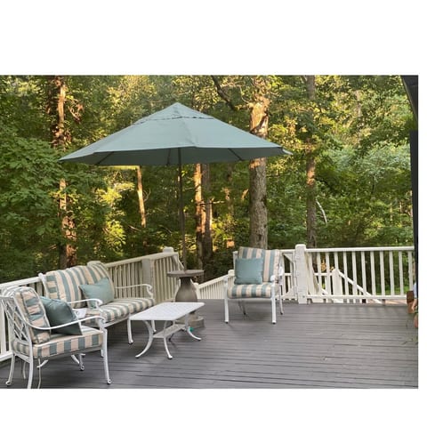Walk Everywhere! Charming On-Campus Sewanee Home image 1