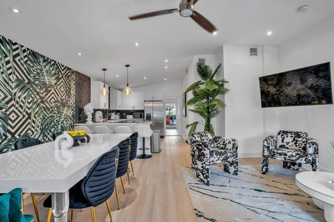 The Playful Oasis •Fort Lauderdale Pool/Beach Home image 2