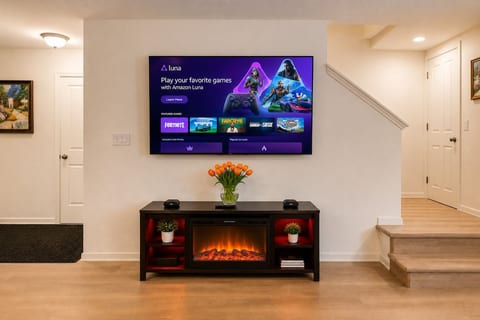 Game on!  Kick back by the cozy fireplace and enjoy endless entertainment with Amazon Luna cloud gaming, your favorite streaming apps, and a comfortable place to unwind after a day of adventure.