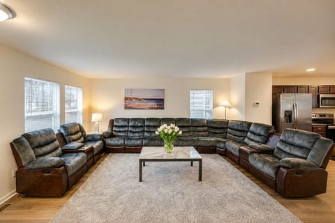 Gather, relax, and make yourself at home. With plenty of comfortable seating for everyone, this inviting living room is the perfect place for movie nights, game nights, or simply unwinding after a day of exploring Virginia's Eastern Shore. ️✨