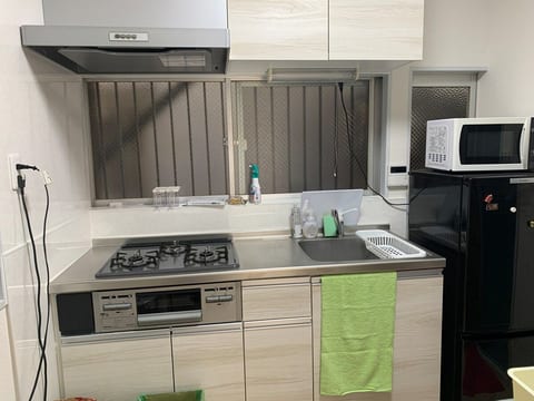 Entire house, 3 stations available, Kansai Airport direct limousine bus, fun house