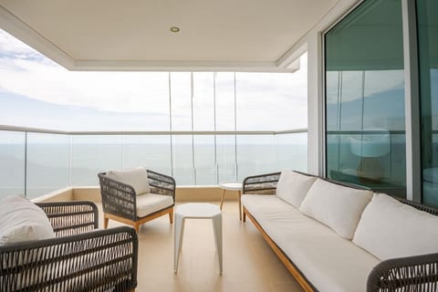 Cozy oceanfront condo in Cartagena image 1