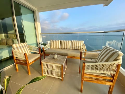Spacious 3BR condo w/ocean view image 1