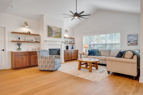 Smith Mountain Lake Retreat image 4