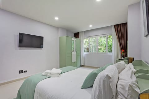 Garden View 1 Bedroom Apartment - Pratumnak Hill