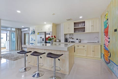 Penthouse - 2-Bed w/ Private Elevator | Pratumnak