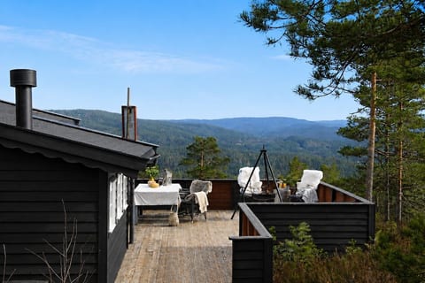 Cozy cabin with a view | Hiking trails | Silence image 1