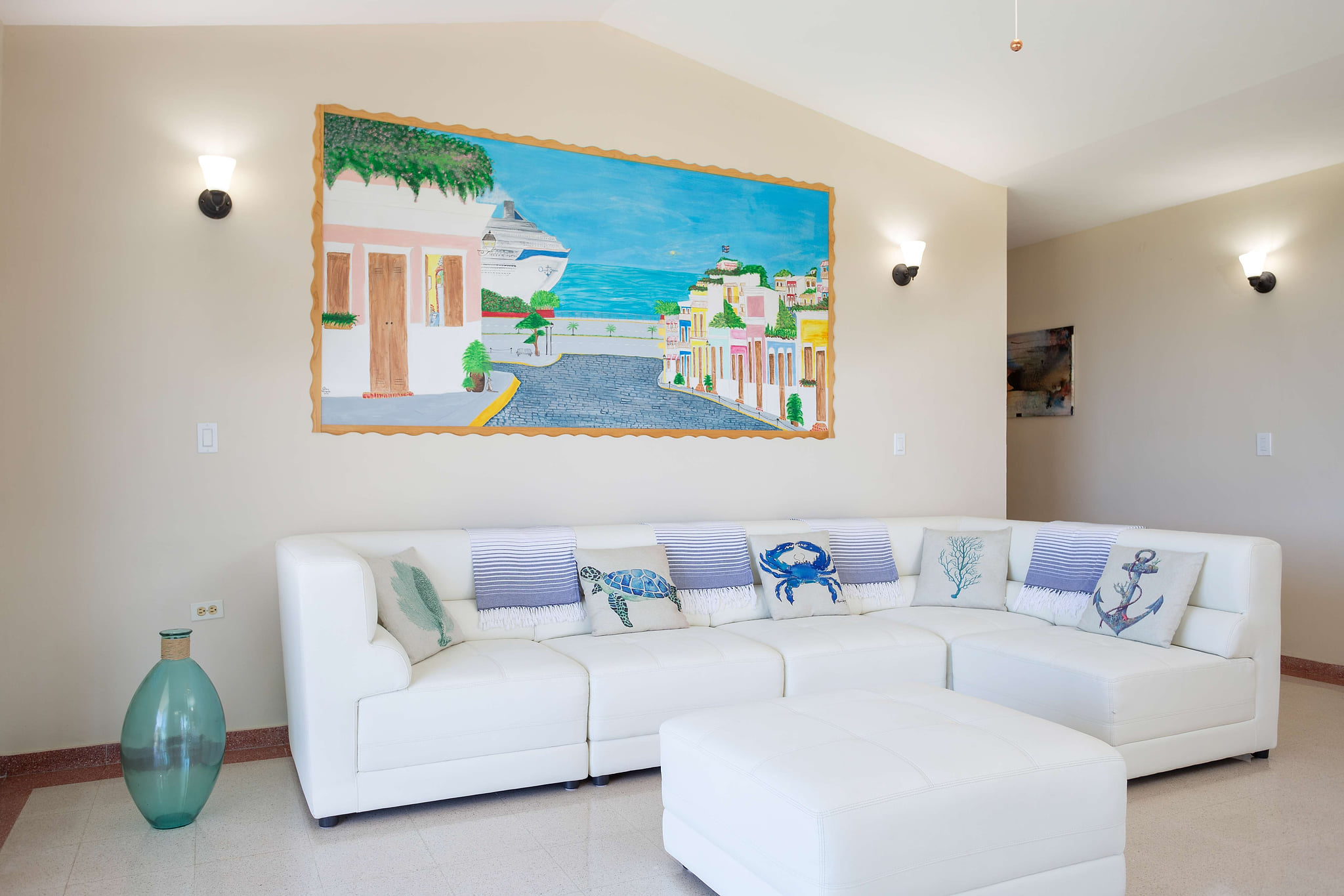 Spacious Sectional sofa