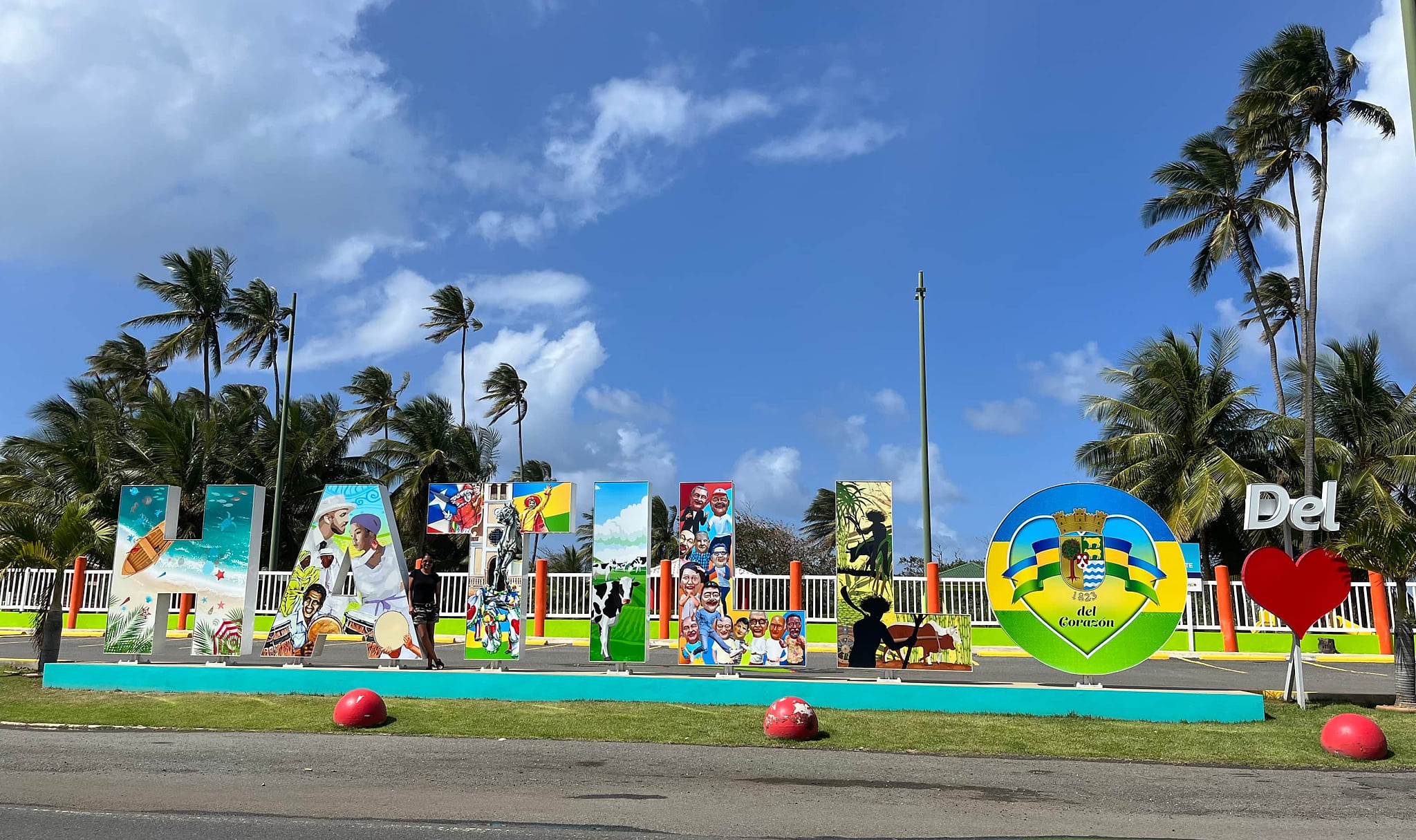 Hatillo welcomes you! In front of El Gran Parque