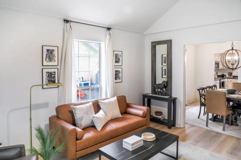 Lake Hamilton Carriage House 5BR|3.5BA Sleeps 17!