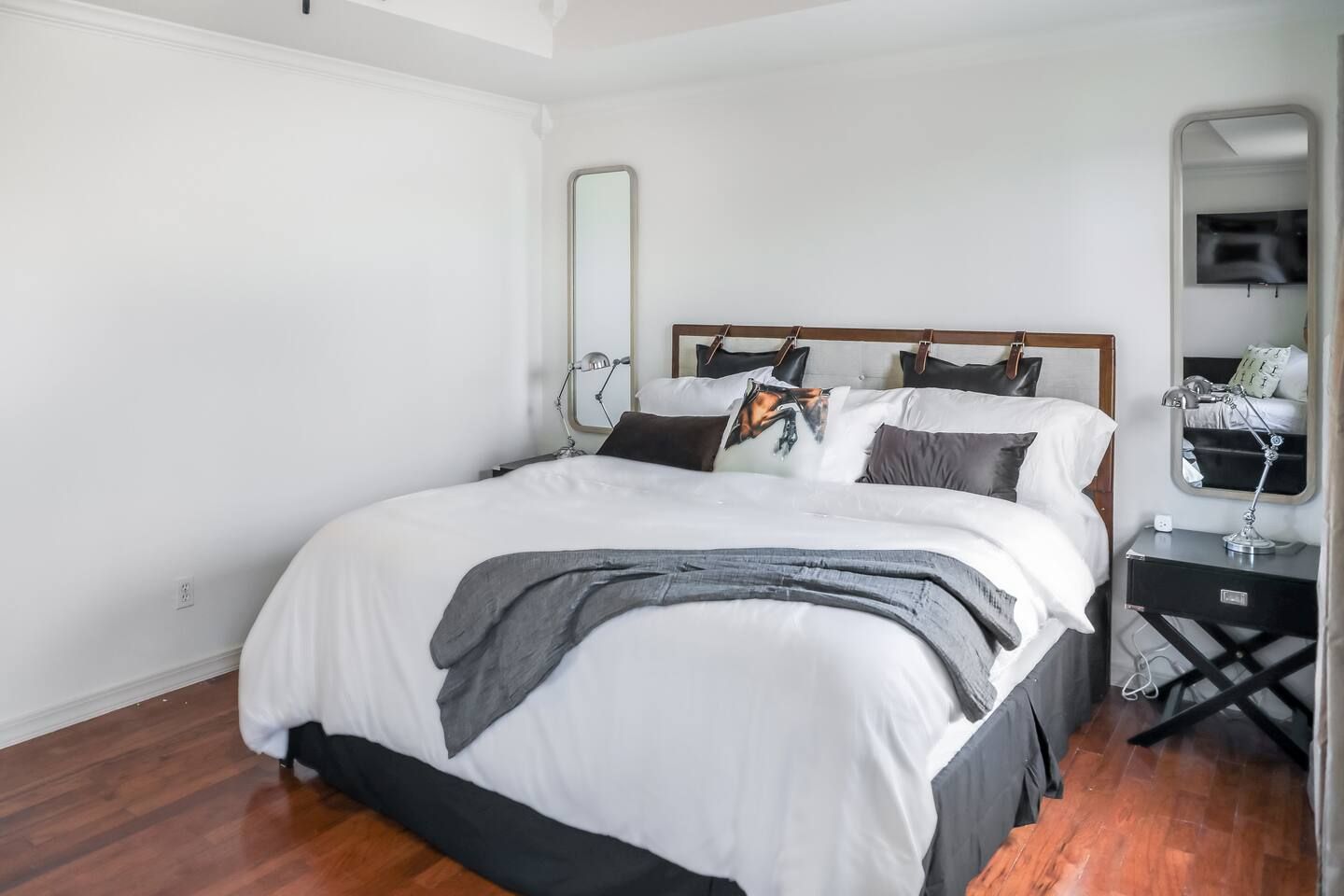 BEDROOM 2 (Upstairs Master Suite w/ trundle, sleeps 4)