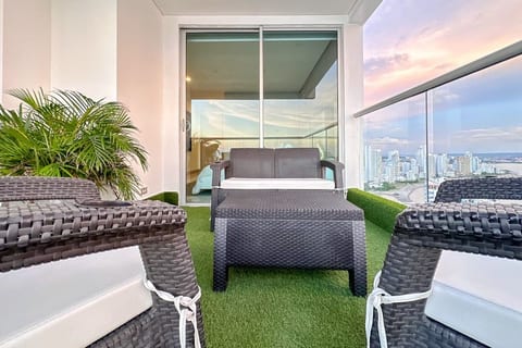 Apartamento de Lujo con Vista al Mar