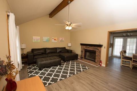 ~Comfort~Space~Location~PetFriendly~Patio~Grill~