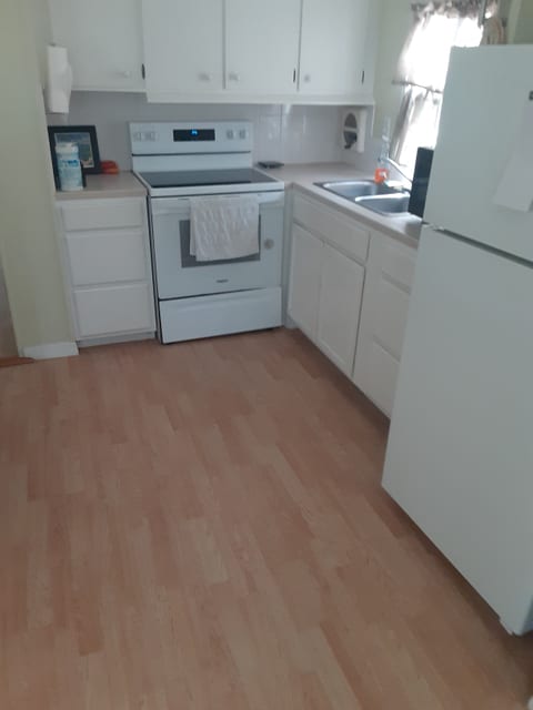 Quiet one bedroom in Bokeelia