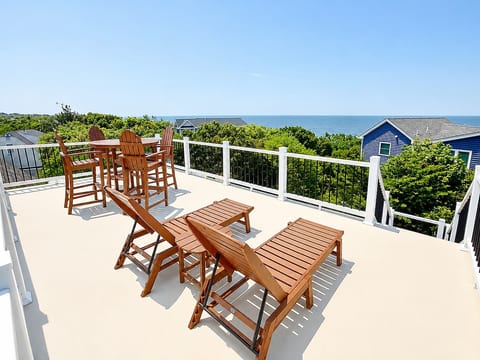 Roof deck, Salt Water Pool, Hot tub & water views! image 1