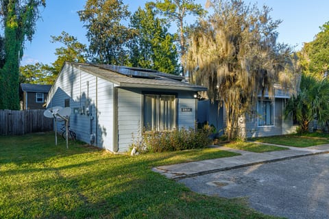 Gainesville Fur Friendly Condo