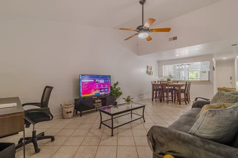 Gainesville Cozy Pet friendly Near UF & Downtown