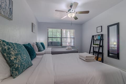 Gainesville Cozy Pet friendly Near UF & Downtown