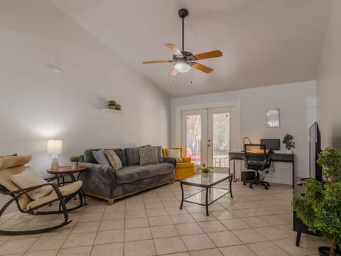 Gainesville Cozy Pet friendly Near UF & Downtown
