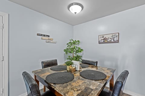 Shands Hospital Guesthouse - Free Parking